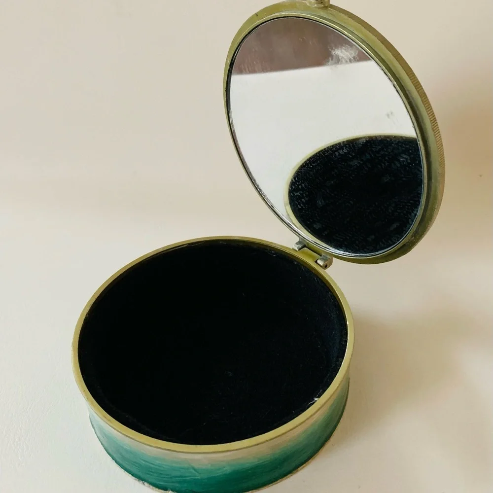 Metal jewelry box